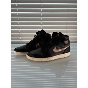 EUC Nike Air Jordan 1 Retro High Bronze Medal Size: 10 Men